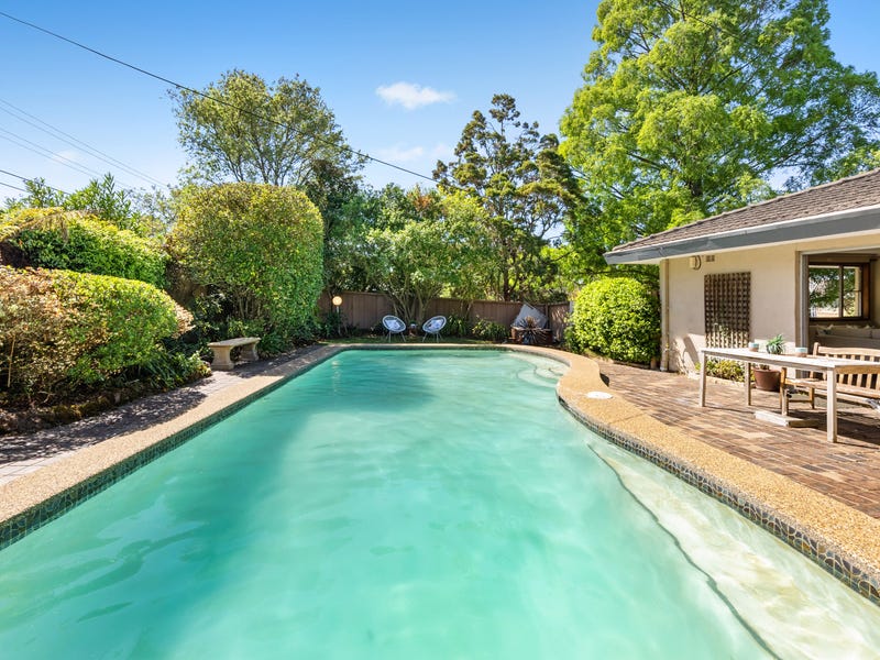 2 Cherrywood Avenue, Wahroonga, NSW 2076 Property Details