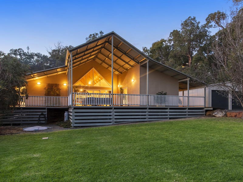 29 Barnes Road Roleystone Wa 6111 Realestate Com Au