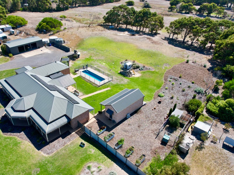 20 Admella Drive, Beachport, SA 5280 House for Sale