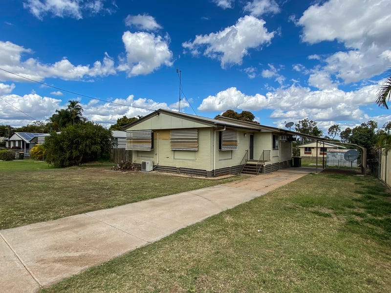 11 Leslie Drive, Moranbah, QLD 4744