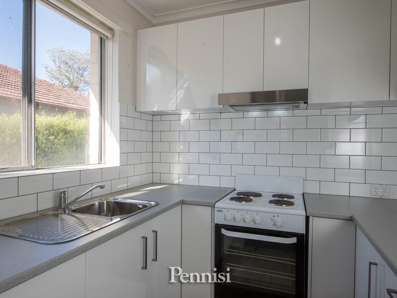 6/15 Woodvale Close, Essendon, Vic 3040 Property Details