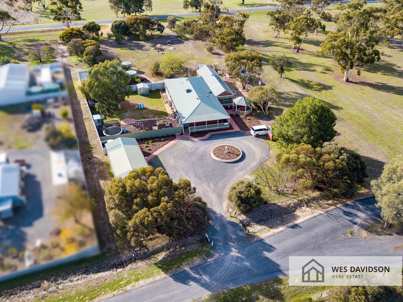 2325 Comyn Street, Murtoa, Vic 3390 Property Details