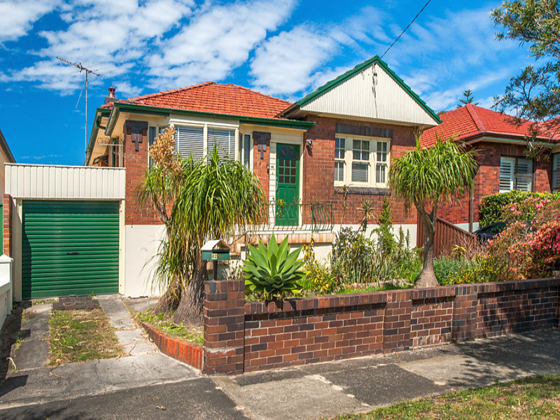 82 Vernon Avenue, Eastlakes, NSW 2018 Property Details