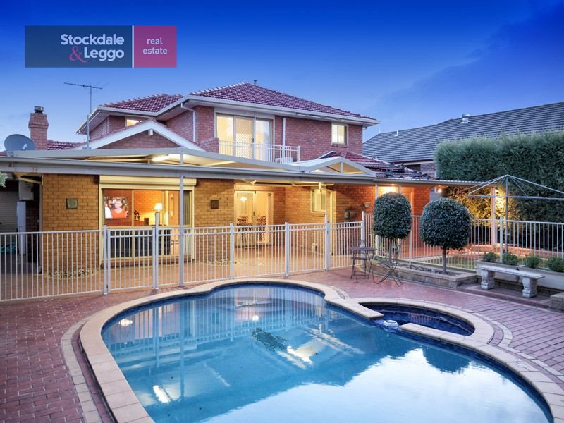 4 Newcastle Court, Greenvale, VIC 3059
