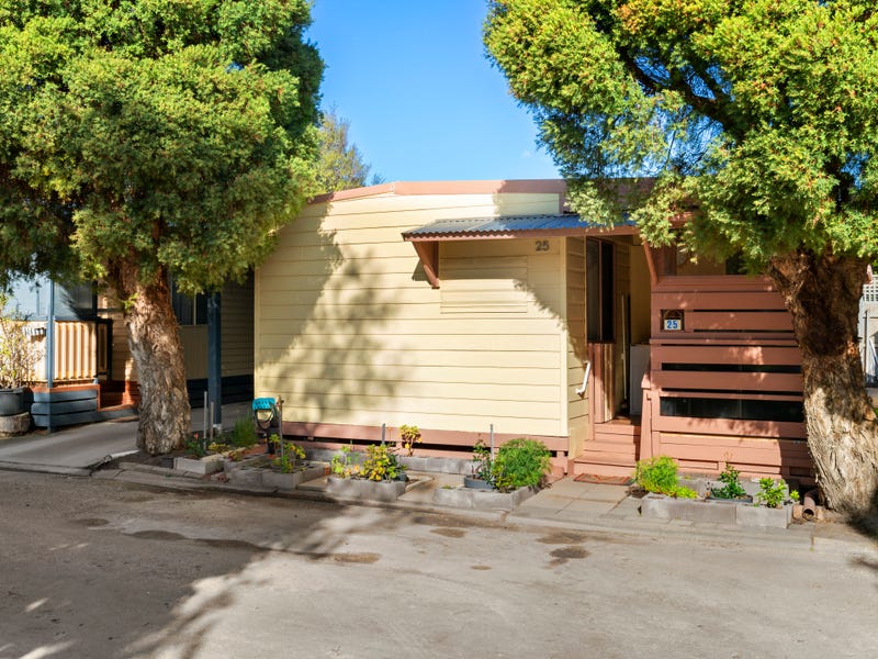 25/38 Salmon Street, Hastings, Vic 3915 Property Details