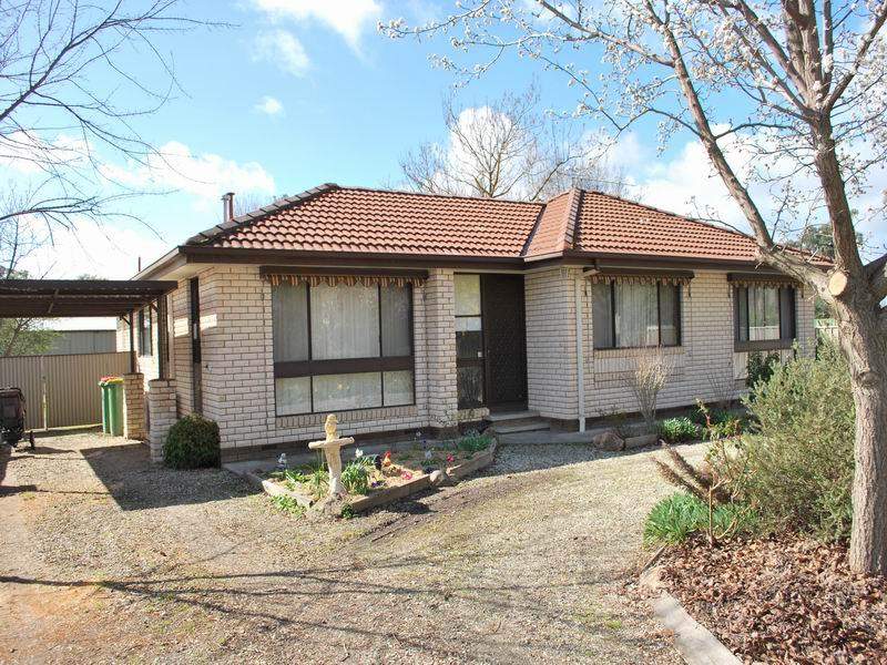 93 Watson St, Jindera, NSW 2642 Property Details