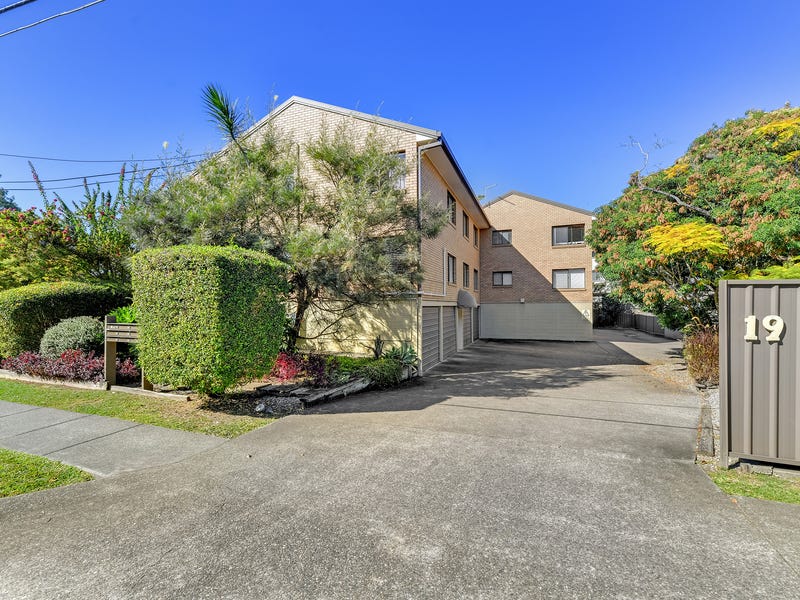 4/19 Temple Street, Coorparoo, Qld 4151 Property Details