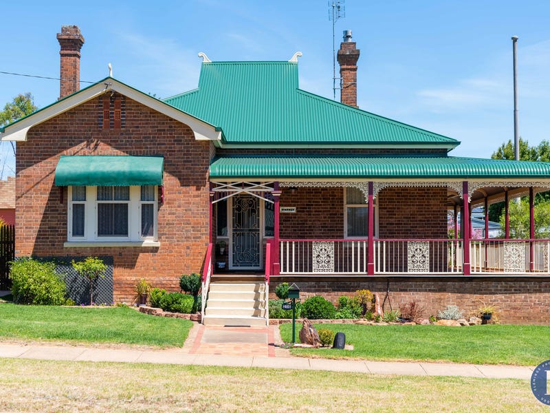 216 Albury Street, Harden, NSW 2587 Property Details