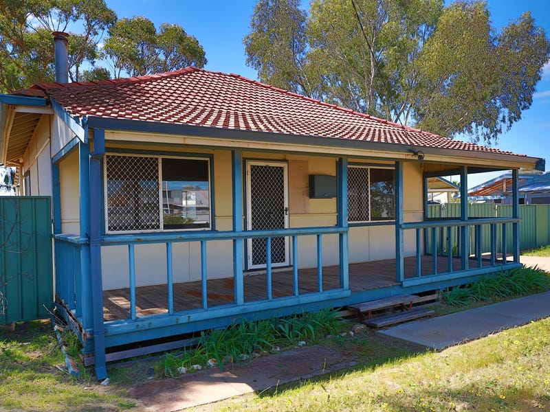 12 Stewart Street, Kulin, WA 6365 Property Details