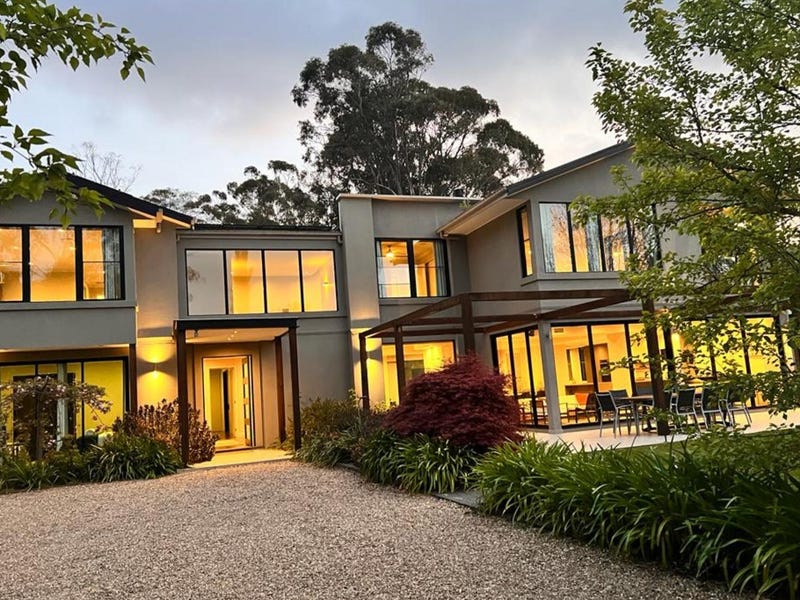 56 Centennial Road, Bowral, NSW 2576 Property Details