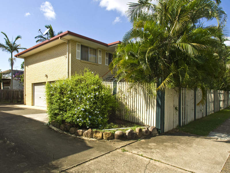 4/39 Barton Road, Hawthorne, Qld 4171 Property Details