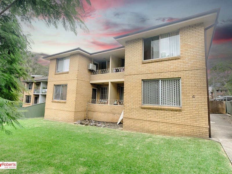 1/4 Alexandra Ave, Westmead, NSW 2145 House for Sale