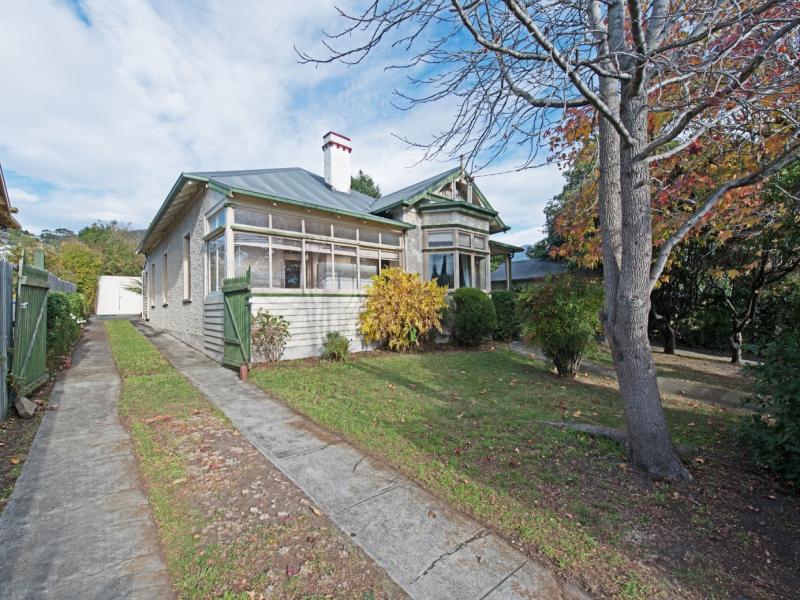 84 Augusta Road, Lenah Valley, TAS 7008