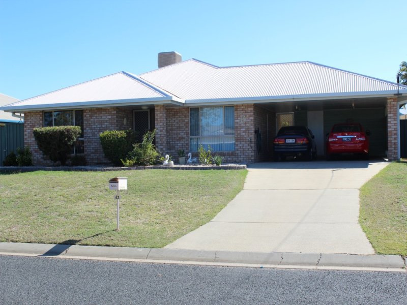 42 Cowan Crescent, Emerald, Qld 4720 Property Details