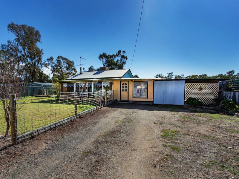 25 Campbell Street, Koorawatha, NSW 2807 Property Details