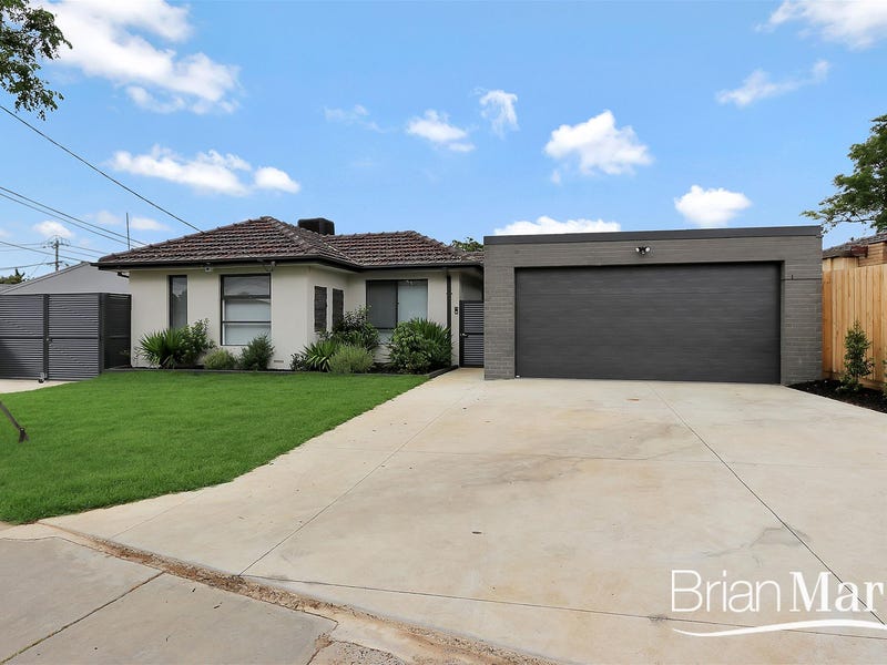 65 Feathertop Drive, Wyndham Vale, VIC 3024