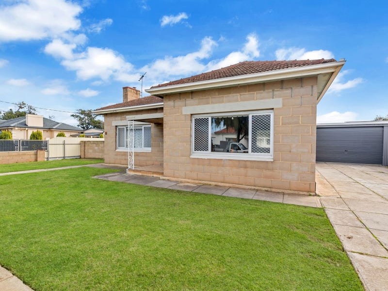 17 First Avenue, Seaton, SA 5023