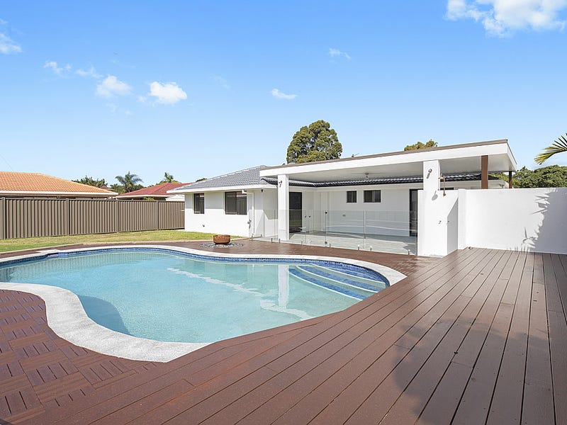 21 Oceanic Drive, Mermaid Waters, QLD 4218