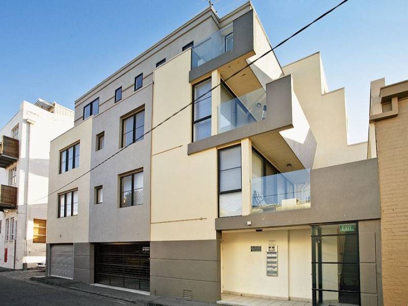 4/2 Waterloo Place, Richmond, Vic 3121 Property Details