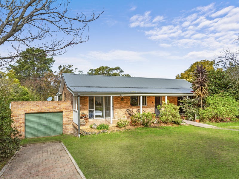 118 Bee Farm Road, Springwood, NSW 2777 Property Details