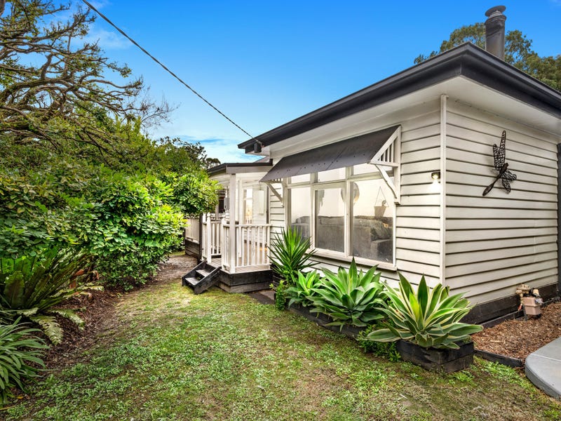 815 Mount Dandenong Road, Montrose, Vic 3765 House for Sale