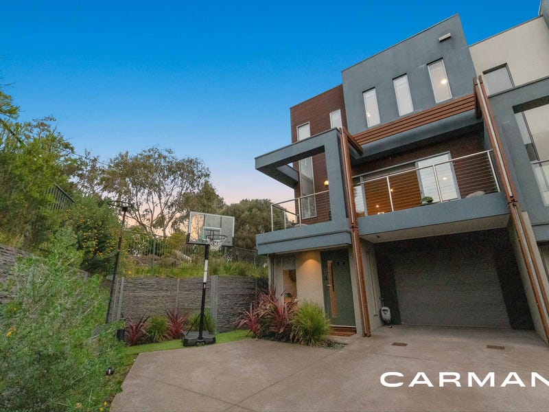 12 Outrigger Place, Safety Beach, Vic 3936 Townhouse for Sale