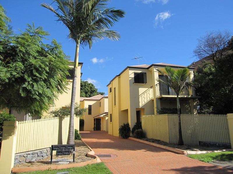 4 9 Khartoum Street Gordon Park Qld  4031 Property Details