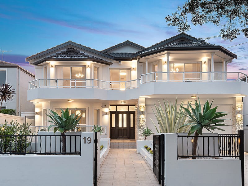 19 Collingwood Avenue, Earlwood, NSW 2206