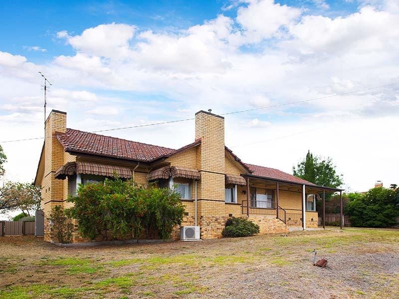154 Duke Street, Castlemaine, Vic 3450 Property Details