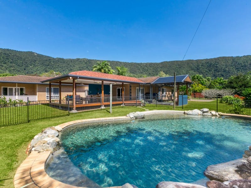 3335 James Cook Drive, Kewarra Beach, QLD 4879