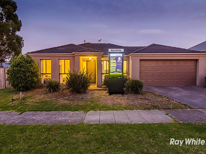 106 Hutchinson Drive, Lynbrook, VIC 3975