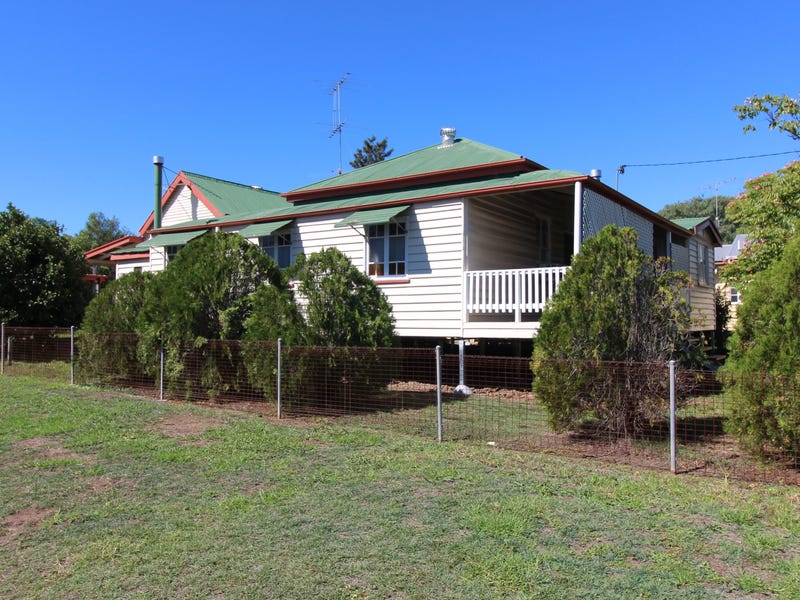 6 Park Road, Crows Nest, QLD 4355