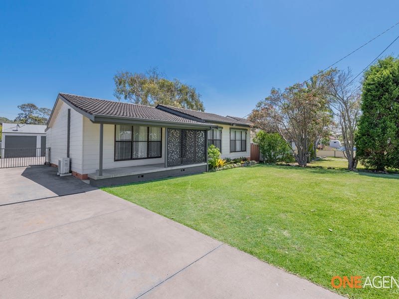 143 Macquarie Grove, Caves Beach, NSW 2281