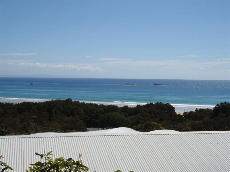 19 Nothling Drive, Point Lookout, QLD 4183