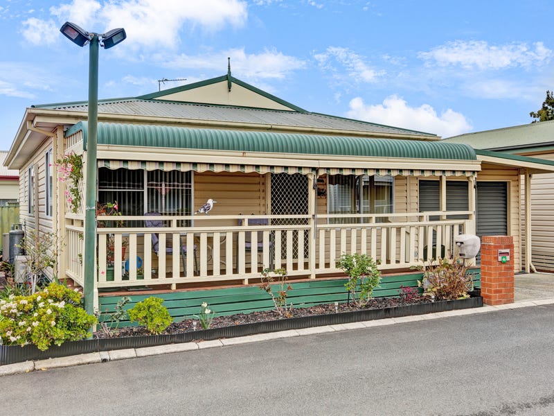 46 Melaleuca Crescent, Kanahooka, NSW 2530 Villa for Sale