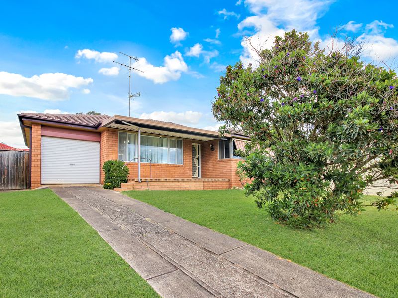 10 Greenhills Avenue, South Penrith, NSW 2750