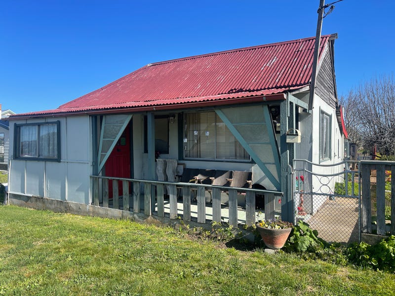 33 Yass Street, Gunning, NSW 2581 Property Details