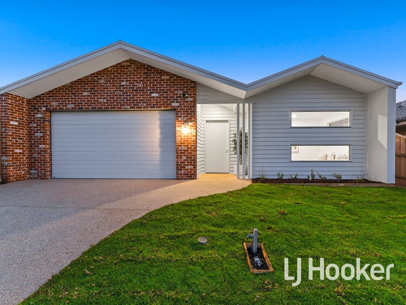 17 Peachtree Drive, Drouin, Vic 3818 Property Details