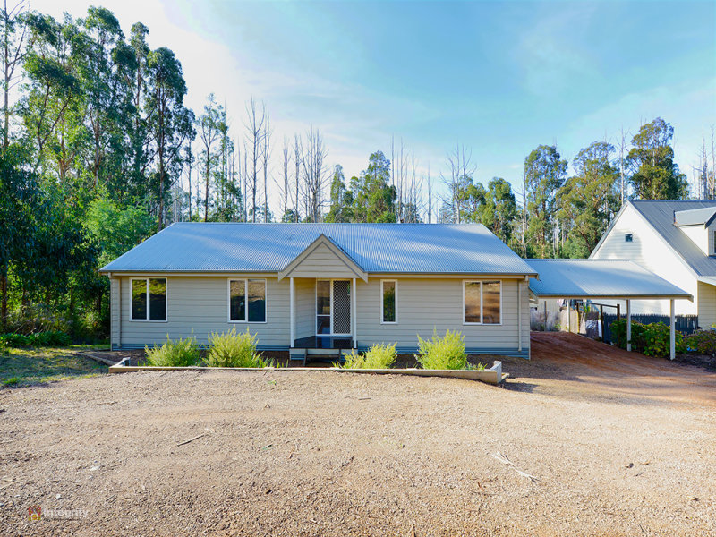 35 Robertson Road, Kinglake, Vic 3763 Property Details