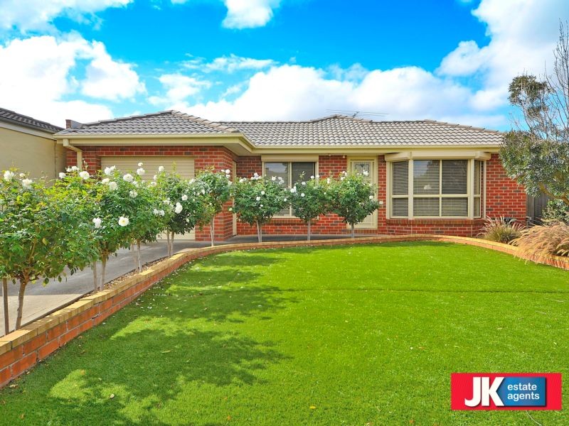 4 Finchley Park Crescent, Tarneit, Vic 3029 Property Details