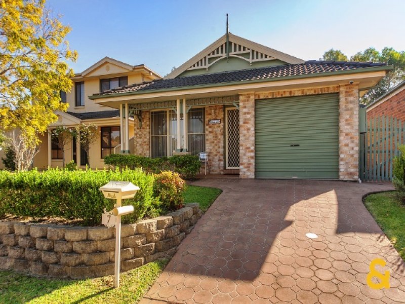 7 Glenelg Court, Wattle Grove, NSW 2173