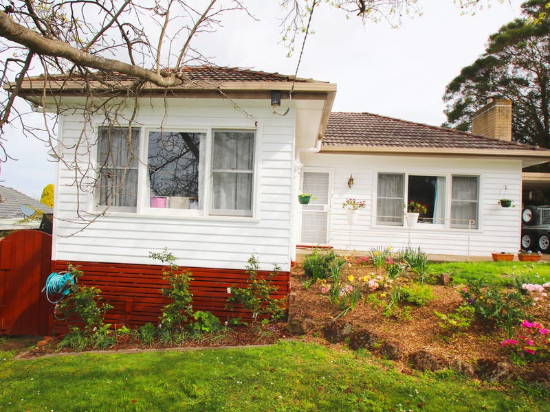 12 MacDonald Street, Leongatha, Vic 3953 Property Details