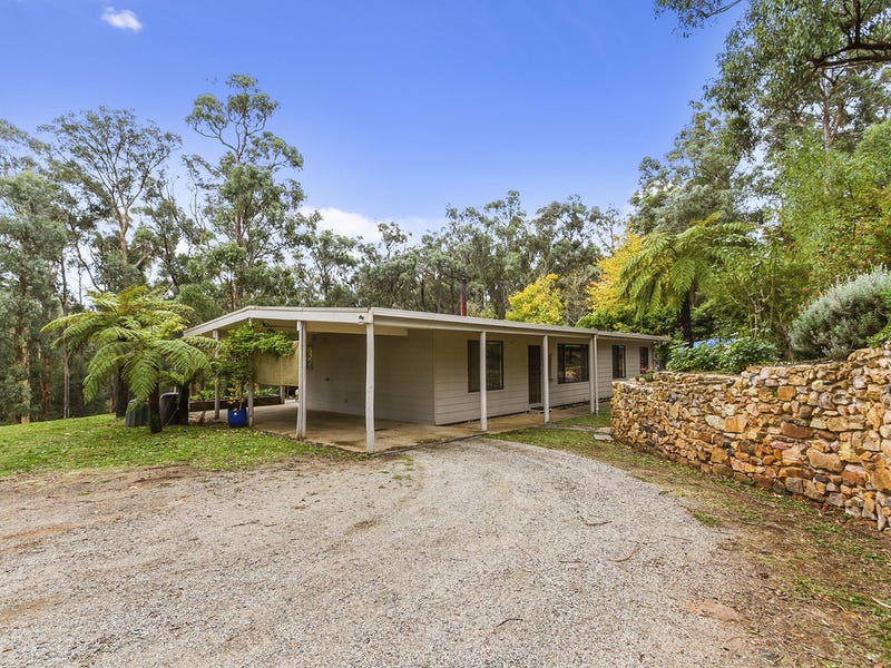 9 Brisbanes Road, Cockatoo, Vic 3781 Property Details