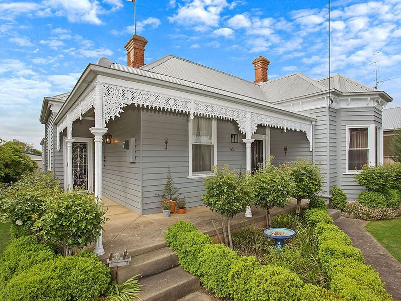 16 Clarendon Street, Hamilton, Vic 3300 Property Details