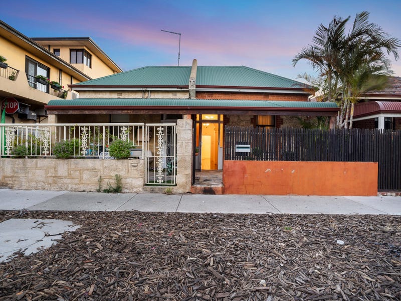 13 Wray Avenue, Fremantle, WA 6160 Property Details