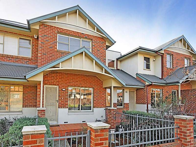 2/348 Buckley Street, Essendon, Vic 3040 Property Details