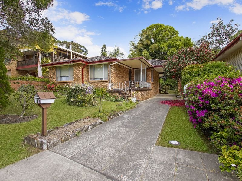 10 Jindalee Avenue, Point Clare, NSW 2250