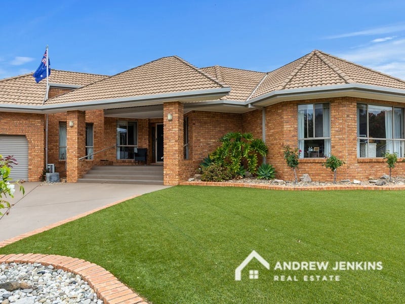 13 View Ct, Cobram, Vic 3644 House for Sale