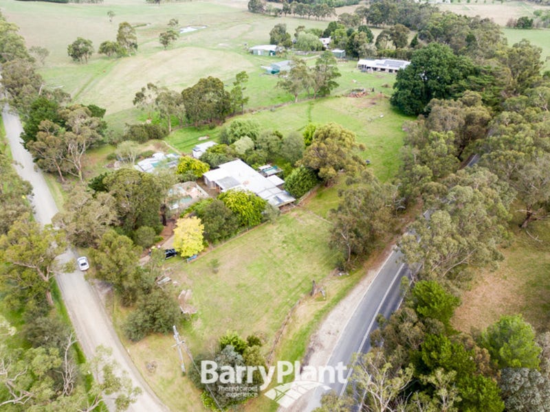 10 Moore Road, Nar Nar Goon North, VIC 3812