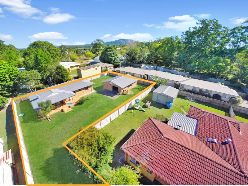 12 Laurel Street, Beerwah, QLD 4519